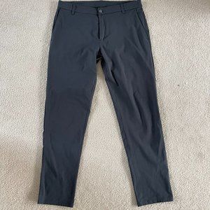 Lululemon Commission Classic Fit 36 waist 34 length